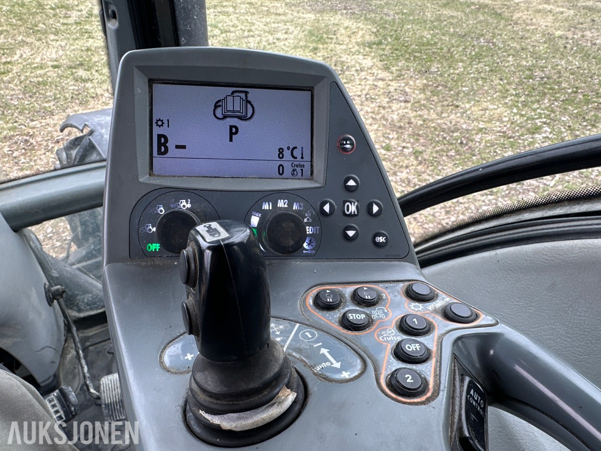 2012 Valtra T213 TRAKTOR – 2012 – 212 HK – VERSU – POWERSHIFT