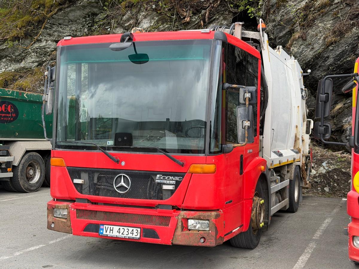 2012 Mercedes-Benz 1833L/34EC Renovasjonsbil