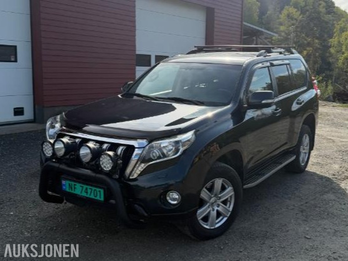 2015 Toyota Land Cruiser 2.8 177hk 4WD 172000km