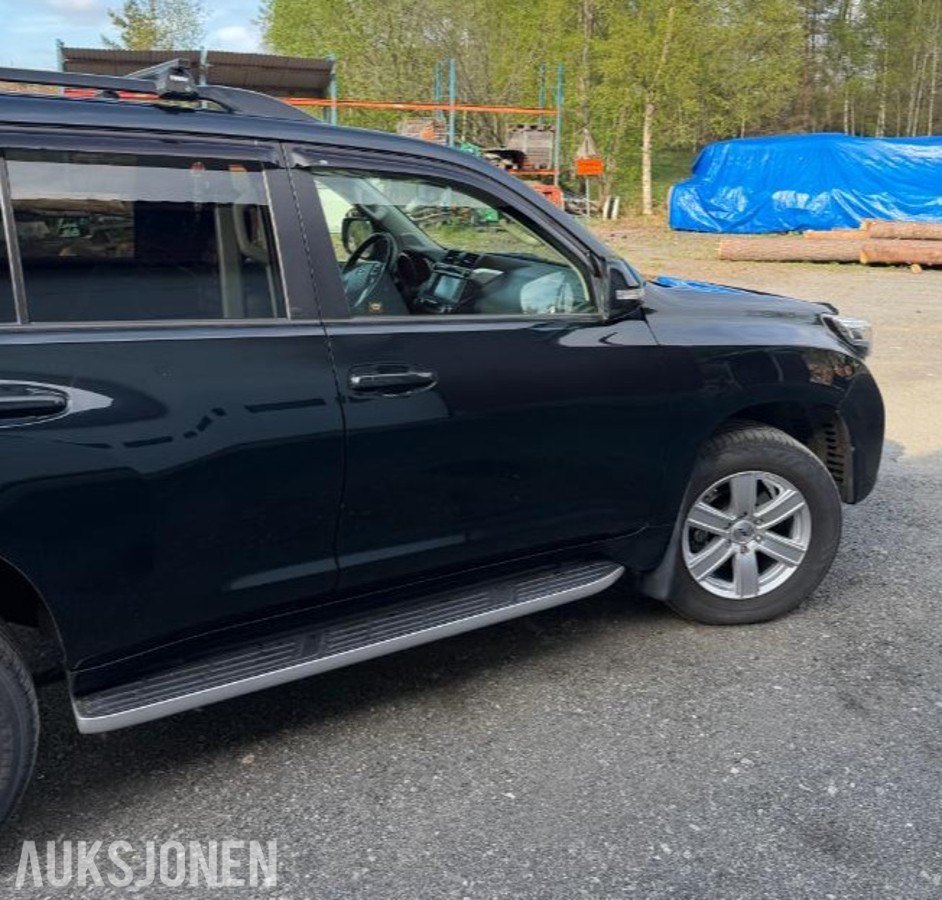 2015 Toyota Land Cruiser 2.8 177hk 4WD 172000km
