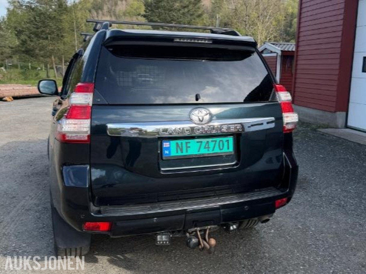 2015 Toyota Land Cruiser 2.8 177hk 4WD 172000km