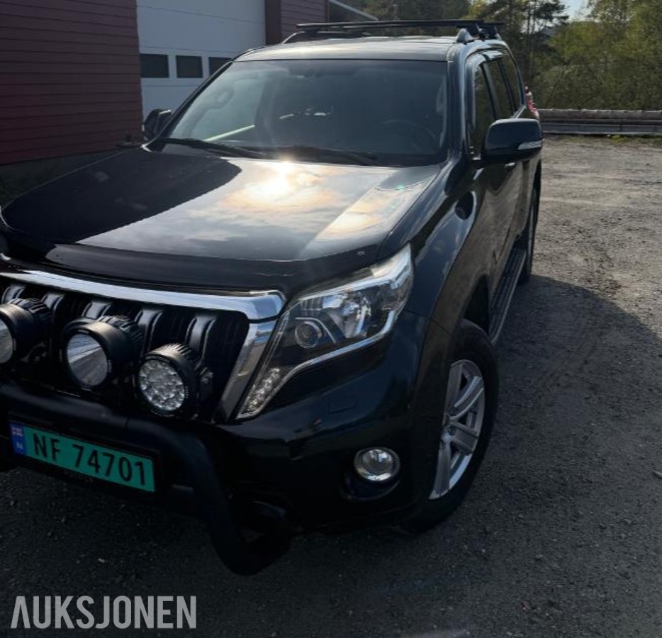 2015 Toyota Land Cruiser 2.8 177hk 4WD 172000km