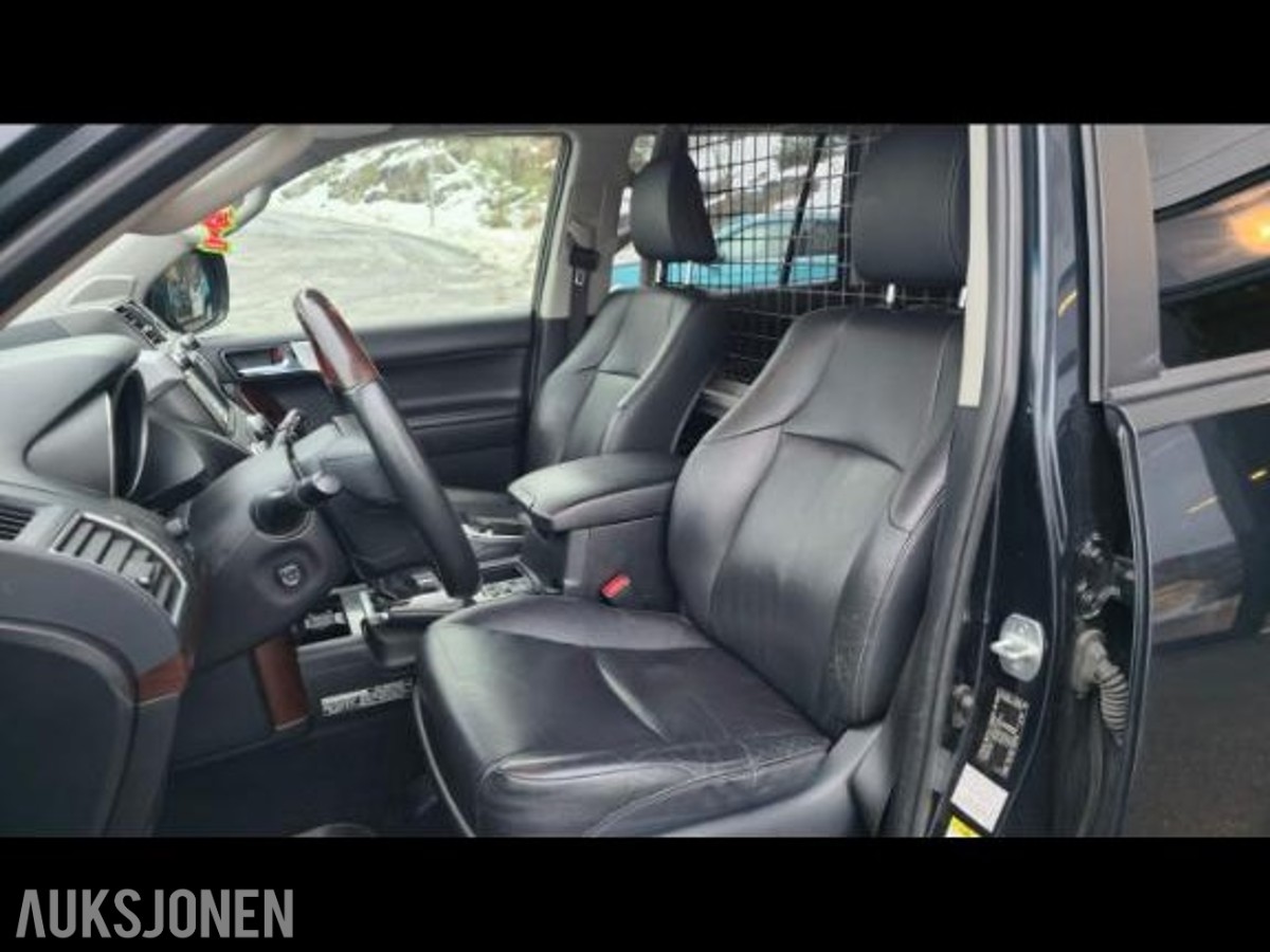 2015 Toyota Land Cruiser 2.8 177hk 4WD 172000km