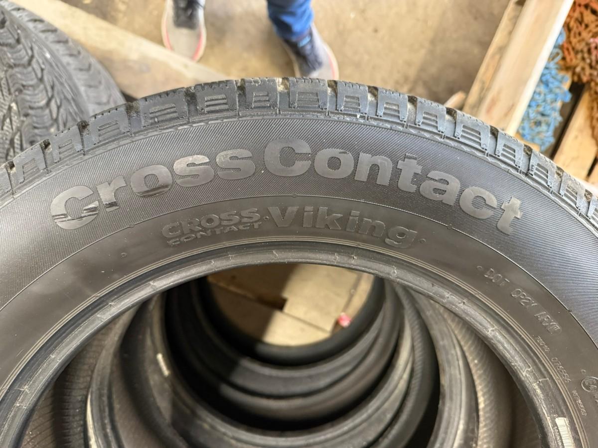 4 stk Continental CrossContact Viking 225/65 R17 – ca. 5–6 mm
