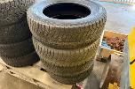 4 stk Continental CrossContact Viking 225/65 R17 – ca. 5–6 mm