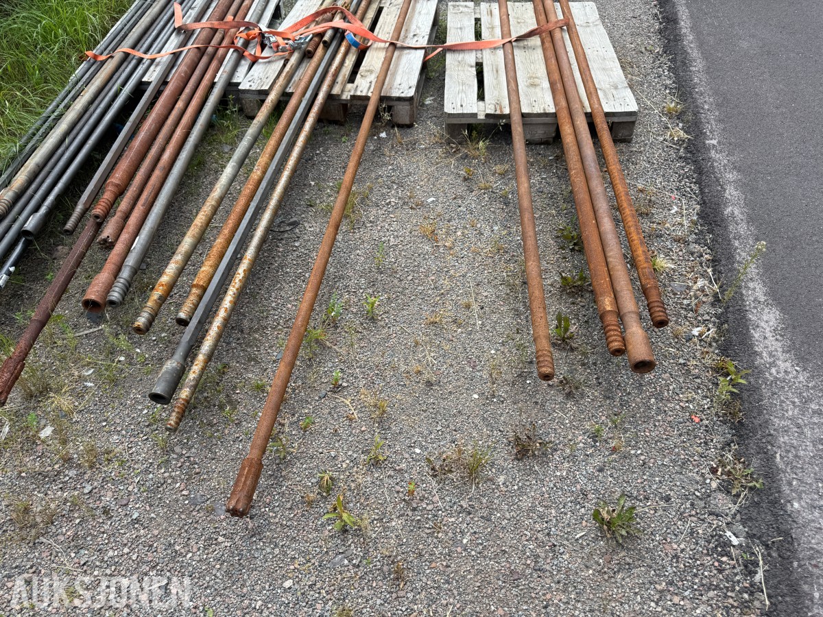 Ca 25 borstenger og borestål – Sandvik m.fl.