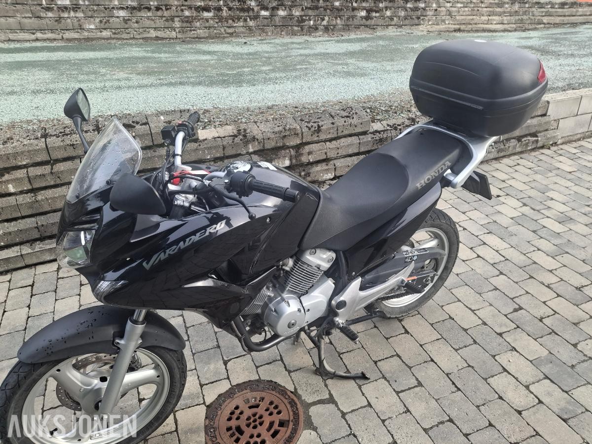 2011 Motorsykkel - Honda XL 125 V Varadero