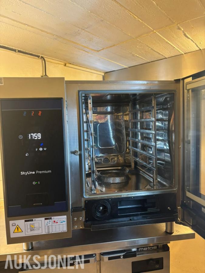 2025 ELECTROLUX Skyline Premium kombidamper