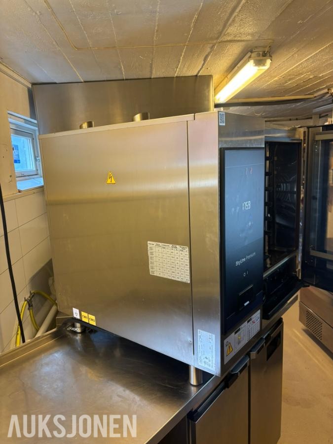 2025 ELECTROLUX Skyline Premium kombidamper