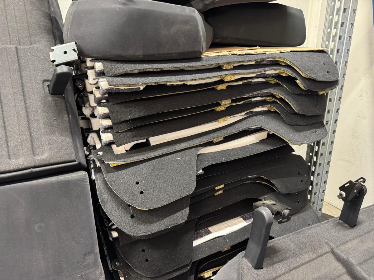 Ca. 15 sett bakseter til Toyota Land Cruiser