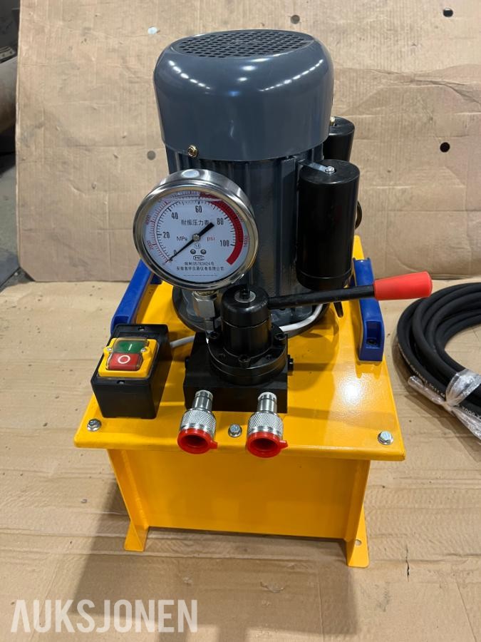 70 TONN HYDRAULISK PRESSE TIL BELTEBOLTER OG FORINGER 220V