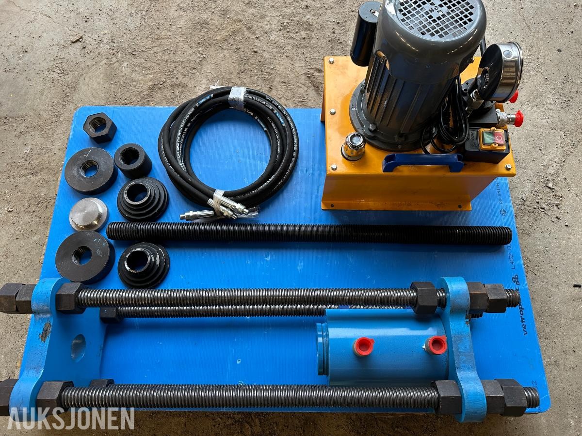70 TONN HYDRAULISK PRESSE TIL BELTEBOLTER OG FORINGER 220V