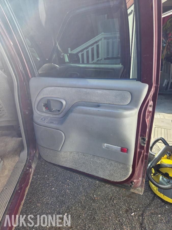 1999 Chevrolet Suburban 6.5 diesel 193hk 4X4