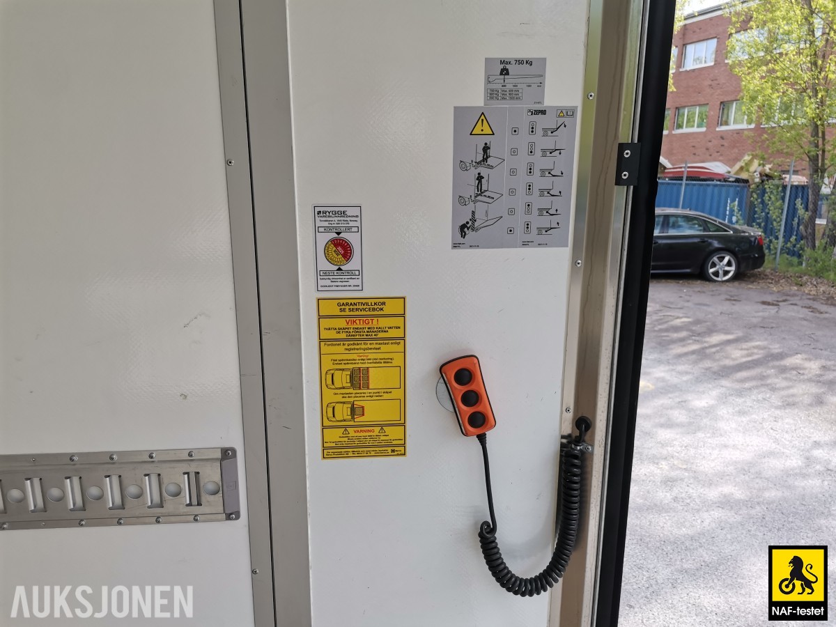 2025 Iveco Daily 3.0 NATURAL POWER GASS AUTOMAT KAMERA ZEPRO