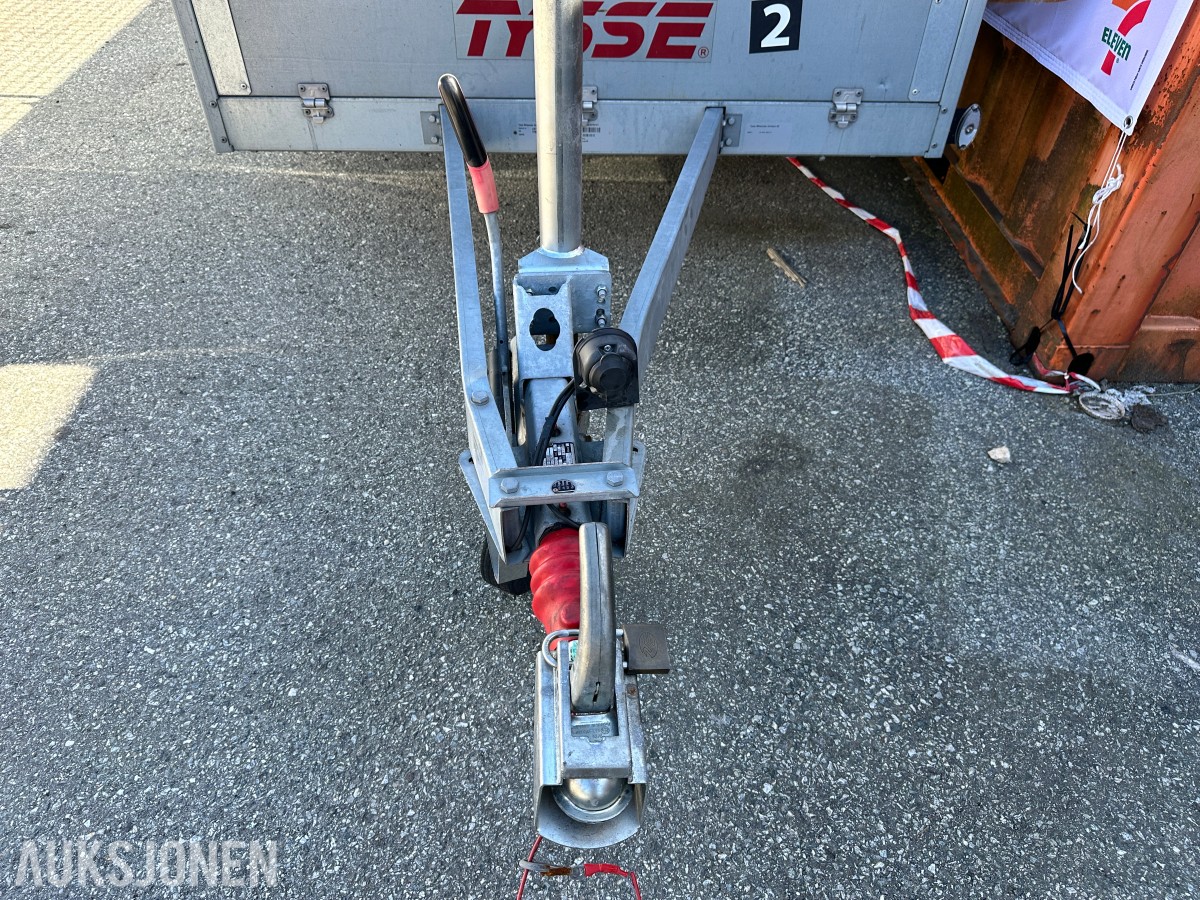 2024 Tysse 6280H00 tilhenger – 1300 kg – høye karmer/netting