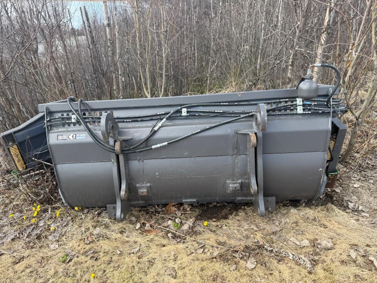 Snowstar klappvingeskuffe, små og store BM fester