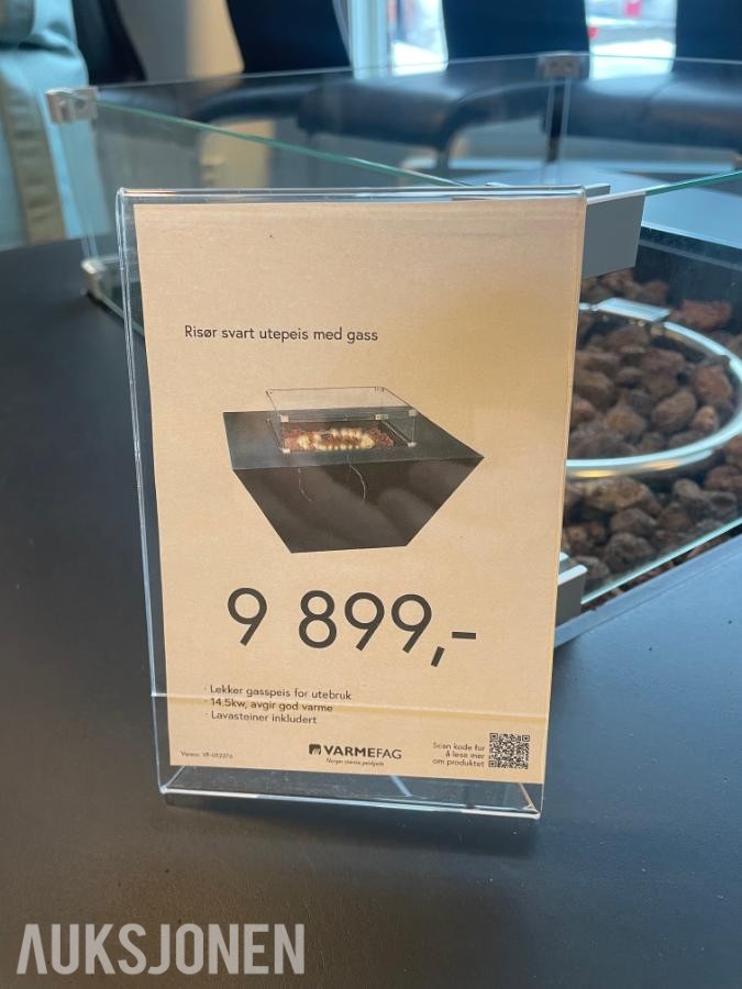2026 Risør svart utepeis på gass