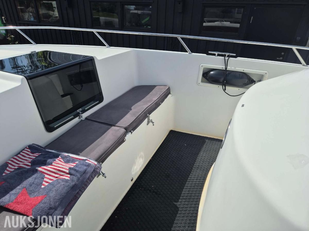 2006 Hydrolift F 29