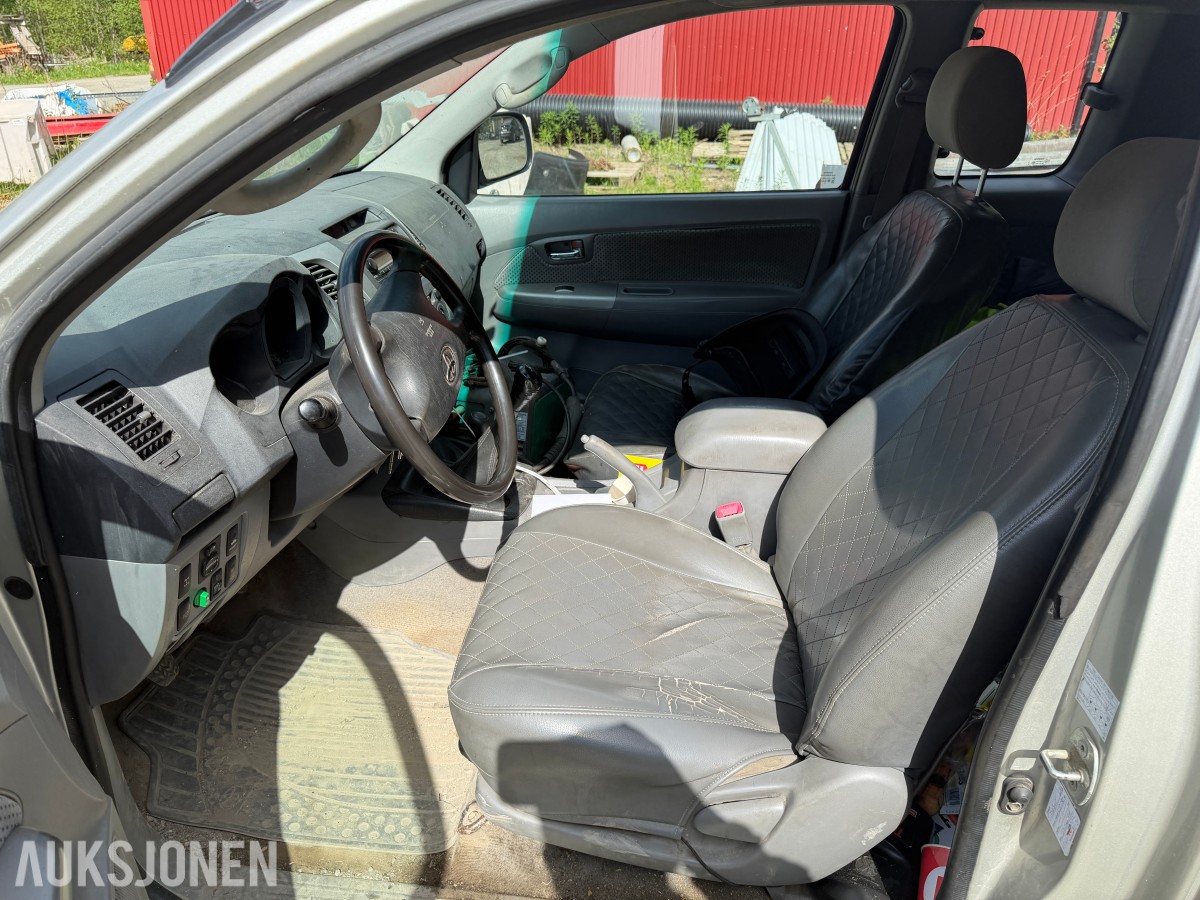 2009 Toyota HiLux 2.5-120 D 4WD, 427194km