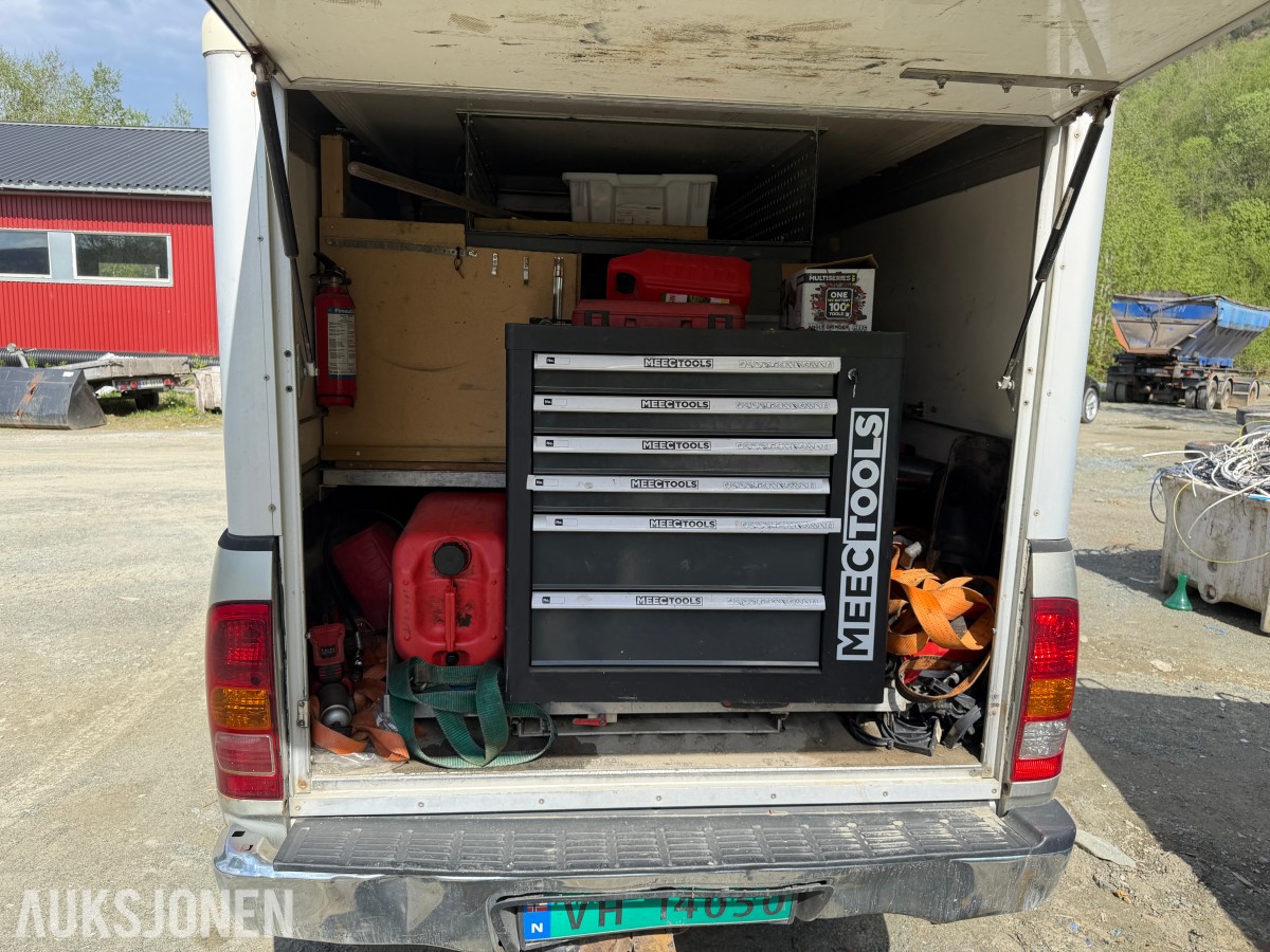 2009 Toyota HiLux 2.5-120 D 4WD, 427194km