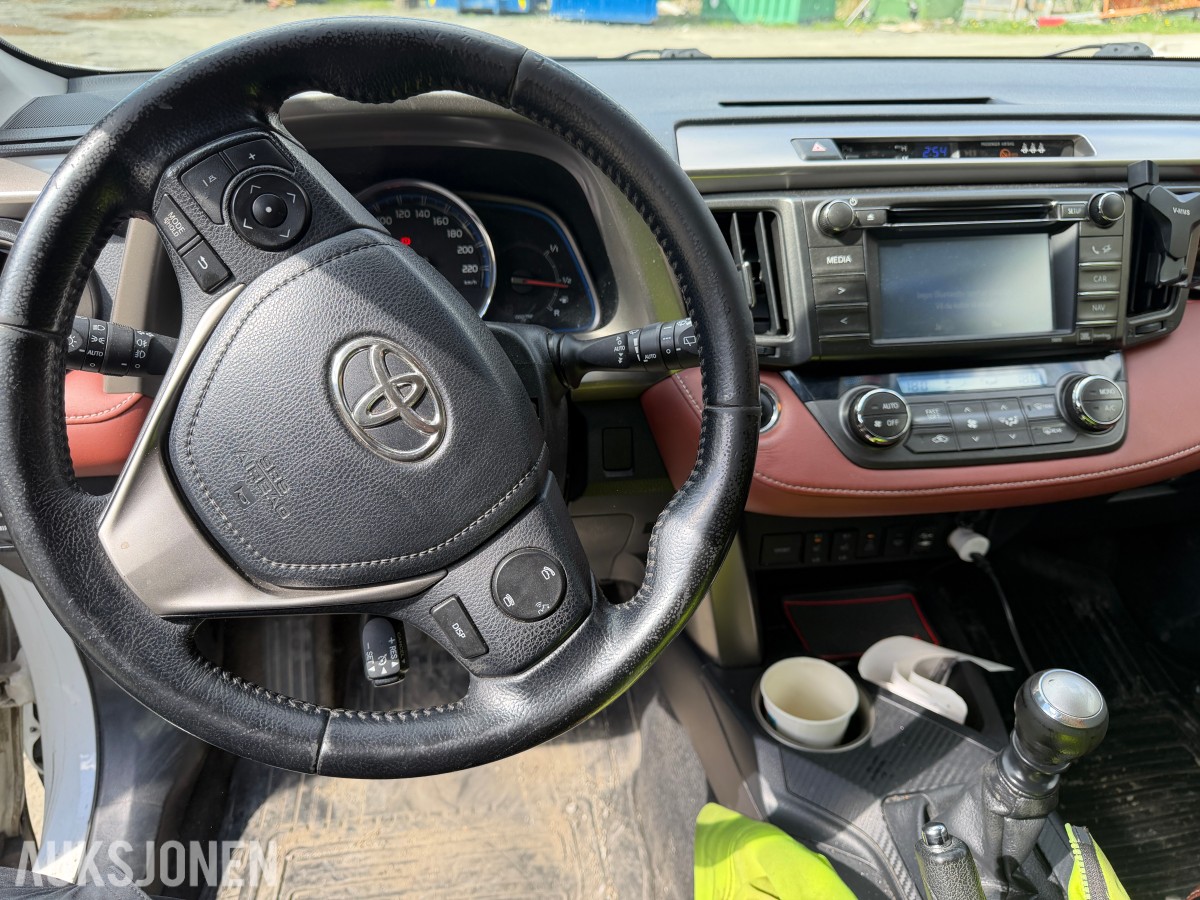 2015 Toyota RAV4 2.2-150 D 4WD, 238961km