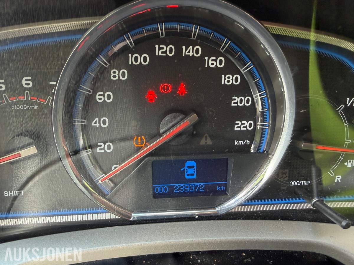 2015 Toyota RAV4 2.2-150 D 4WD, 238961km