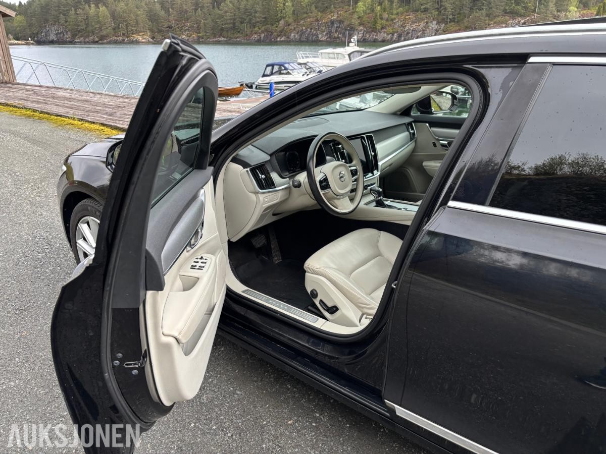 2017 Volvo V90 D4 190hk adaptiv cruisekontroll ryggekamera kupevarmer soltak