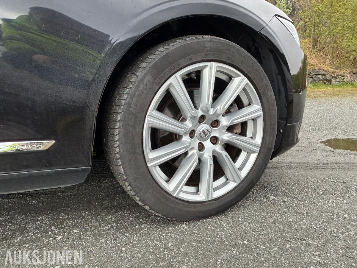 2017 Volvo V90 D4 190hk adaptiv cruisekontroll ryggekamera kupevarmer soltak