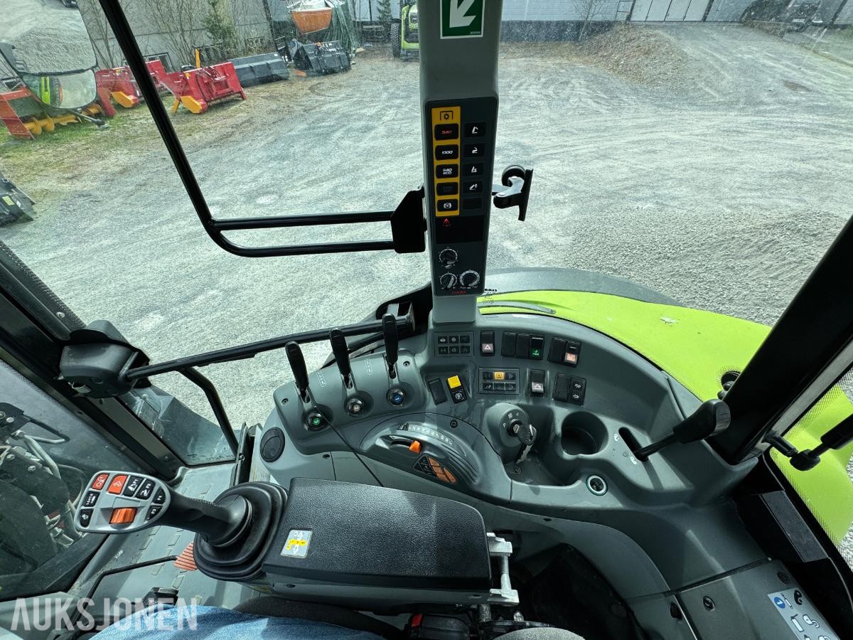 2023 Claas Arion 470 Traktor 4x4 med laster