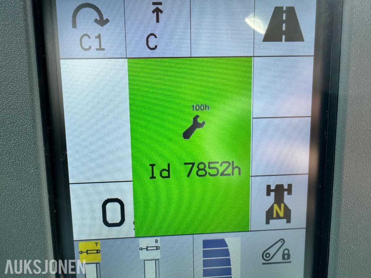 2023 Claas Arion 470 Traktor 4x4 med laster