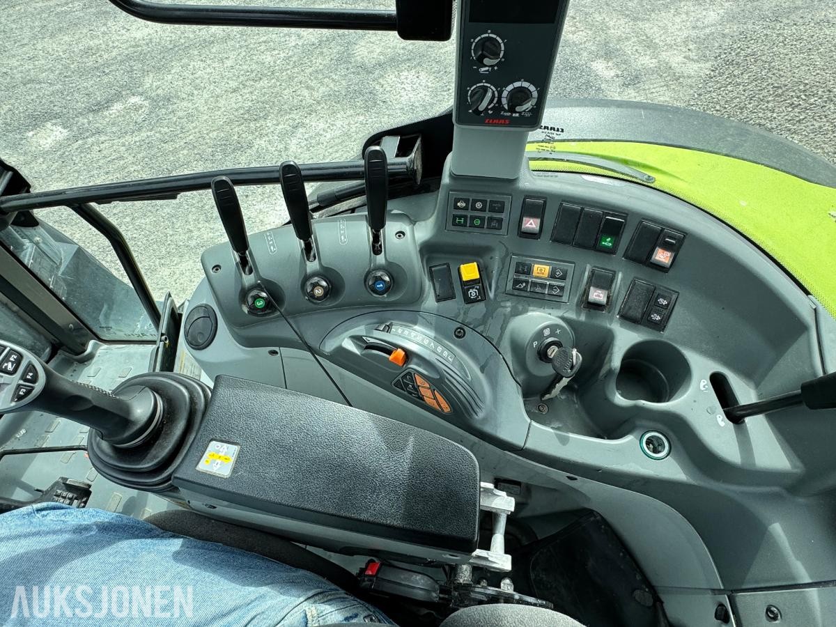 2023 Claas Arion 470 Traktor 4x4 med laster