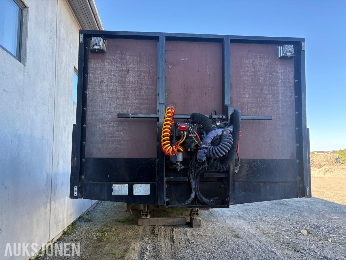 2011 HRD maskintralle med hydrauliske ramper – uttrekk 6 meter