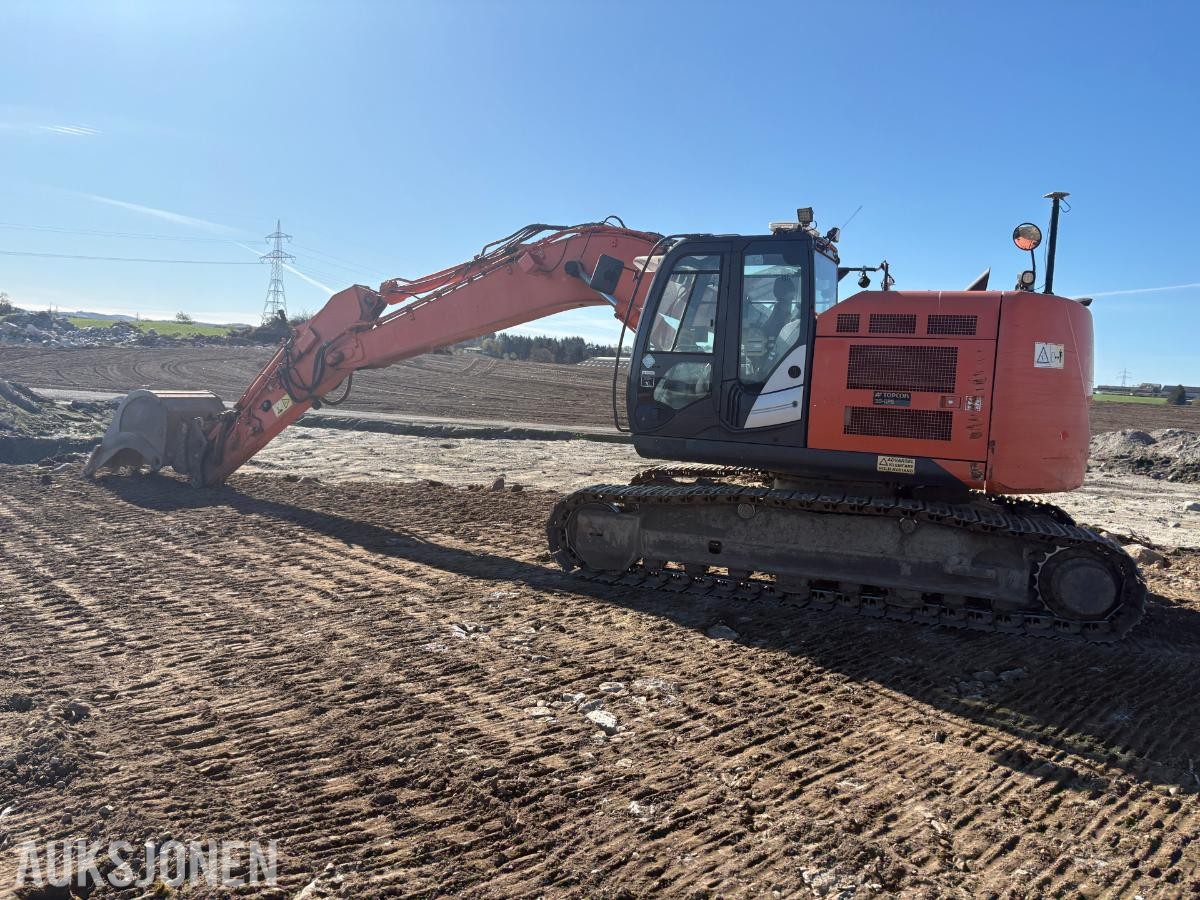 2014 Hitachi ZX225USRLC-5B gravemaskin pusseskuff og Engcon tiltrotator