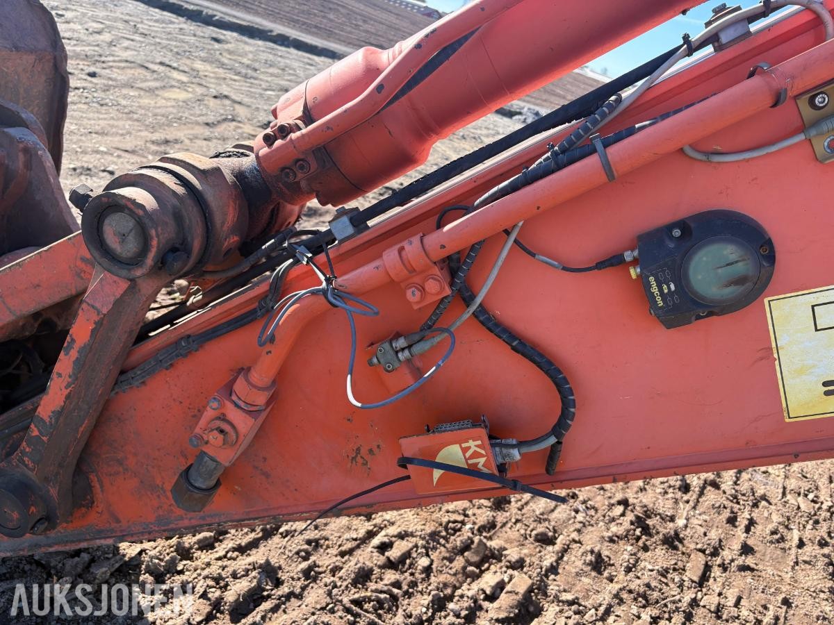 2014 Hitachi ZX225USRLC-5B gravemaskin pusseskuff og Engcon tiltrotator