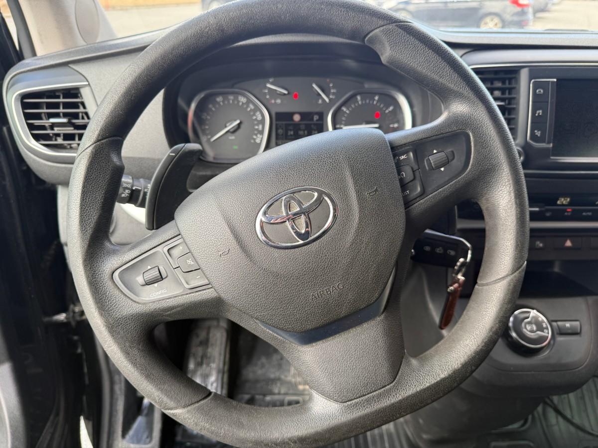2019 Toyota Proace Verso Lang 2,0D 177hk, 9 seter.