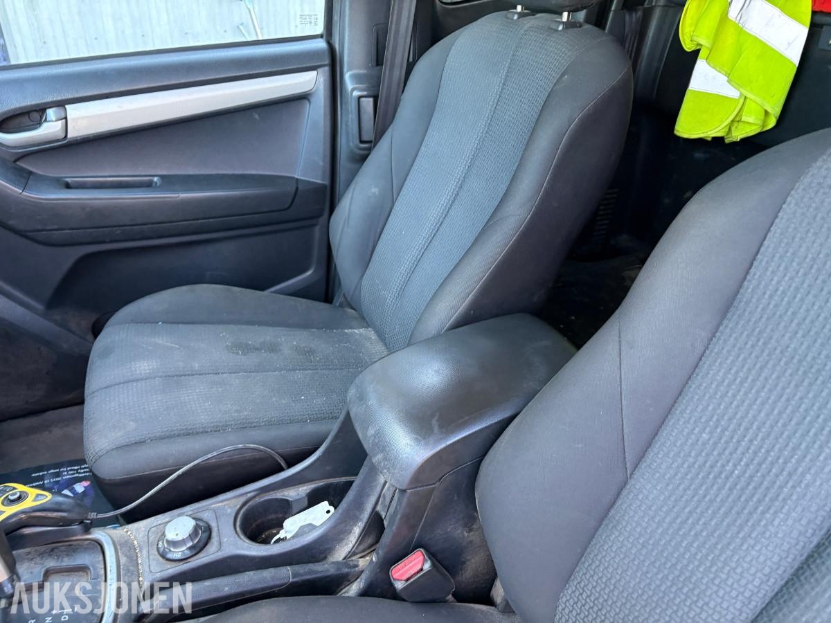 2013 Isuzu D-max 2.5-163 D 4WD, 168295km plog strøapparat brøyterigget
