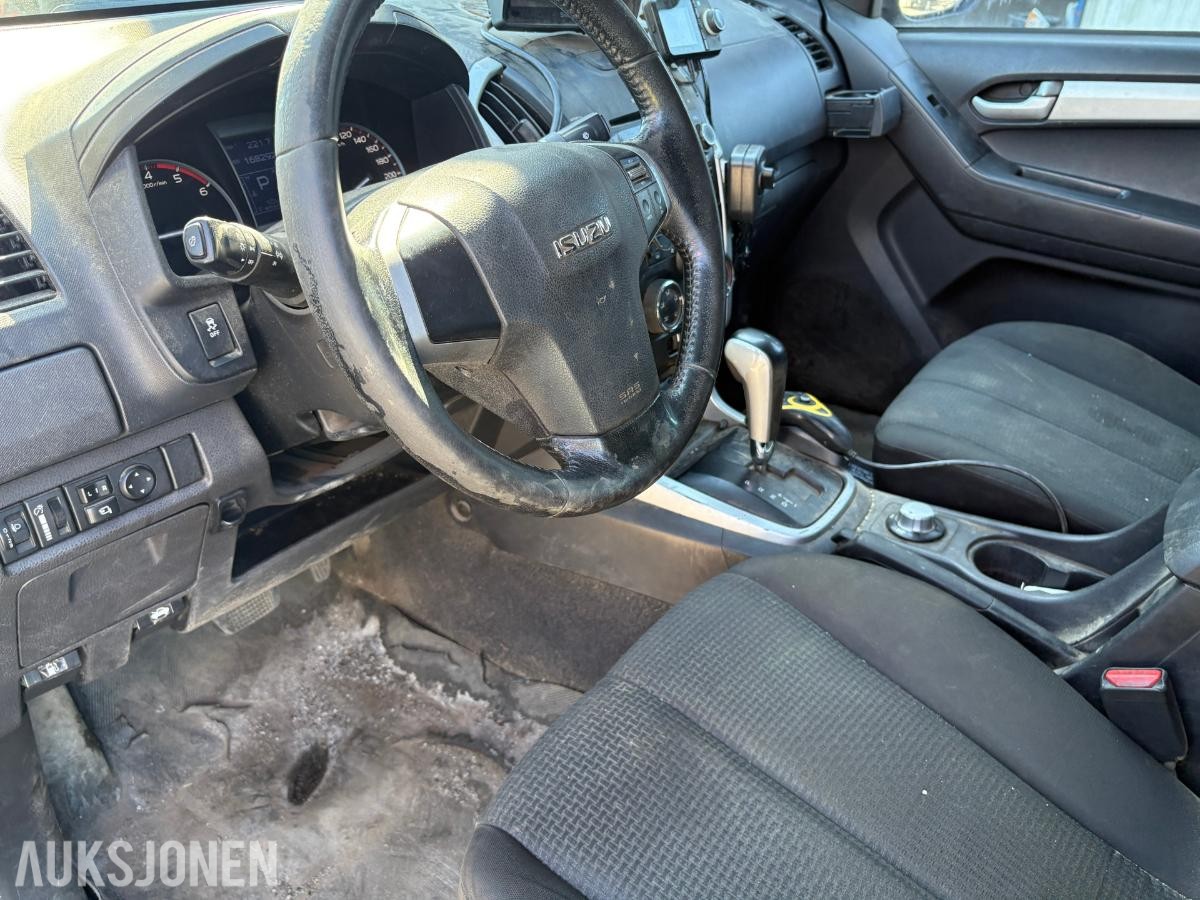 2013 Isuzu D-max 2.5-163 D 4WD, 168295km plog strøapparat brøyterigget