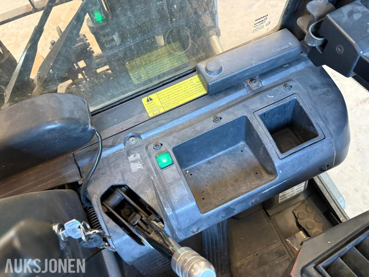 2004 Nissan 2,5 tonns diesel motvekts truck