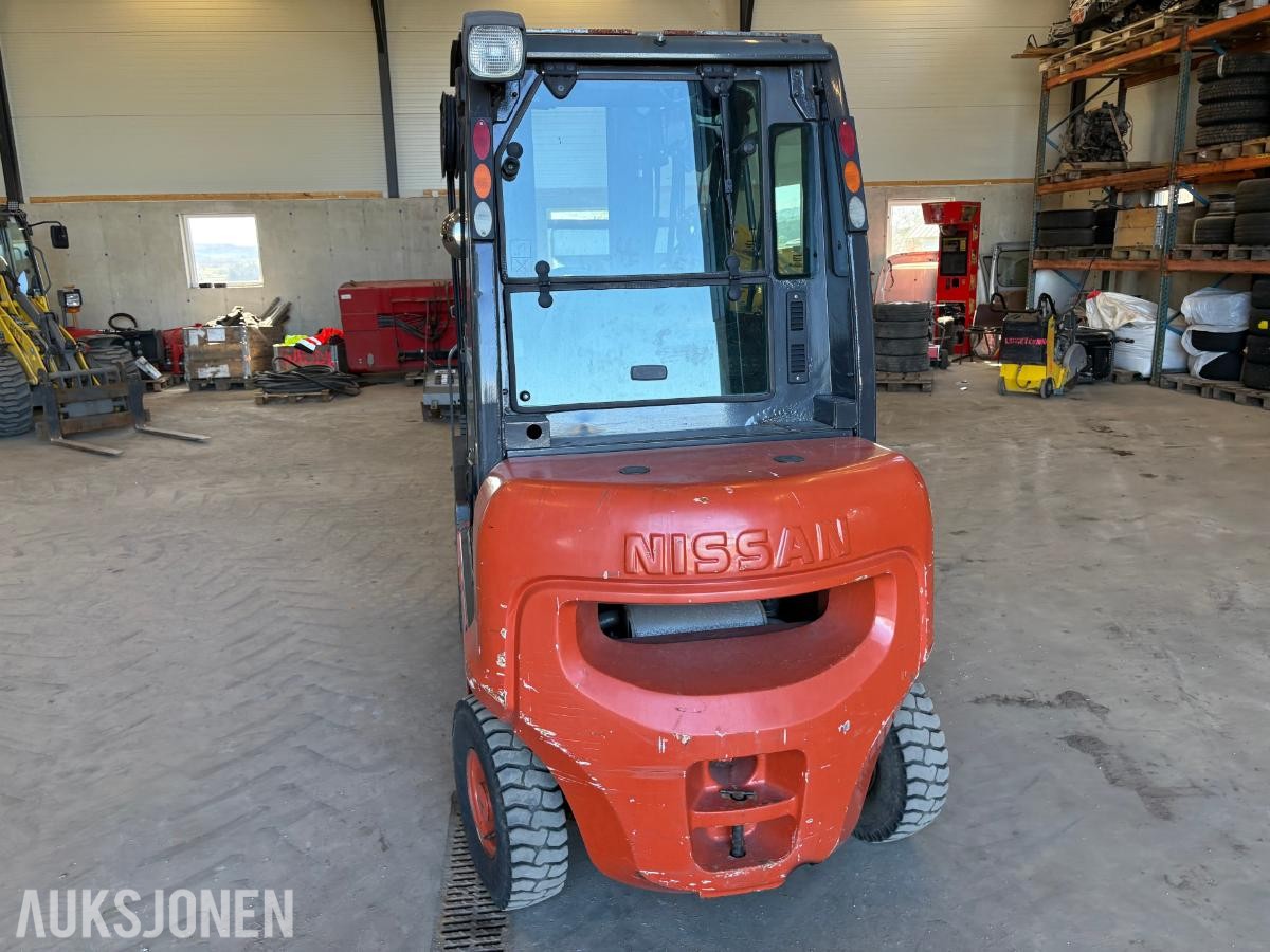 2004 Nissan 2,5 tonns diesel motvekts truck