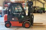 2004 Nissan 2,5 tonns diesel motvekts truck 