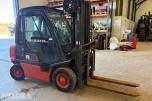 2004 Nissan 2,5 tonns diesel motvekts truck 