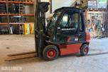 2004 Nissan 2,5 tonns diesel motvekts truck 