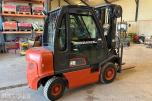 2004 Nissan 2,5 tonns diesel motvekts truck 