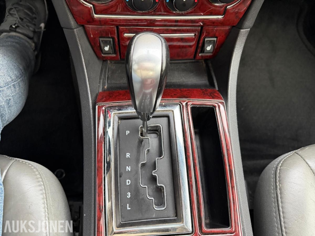 2005 CHRYSLER 300C 2.7 BENSIN AUTOMAT – SKINN / GOD PLASS