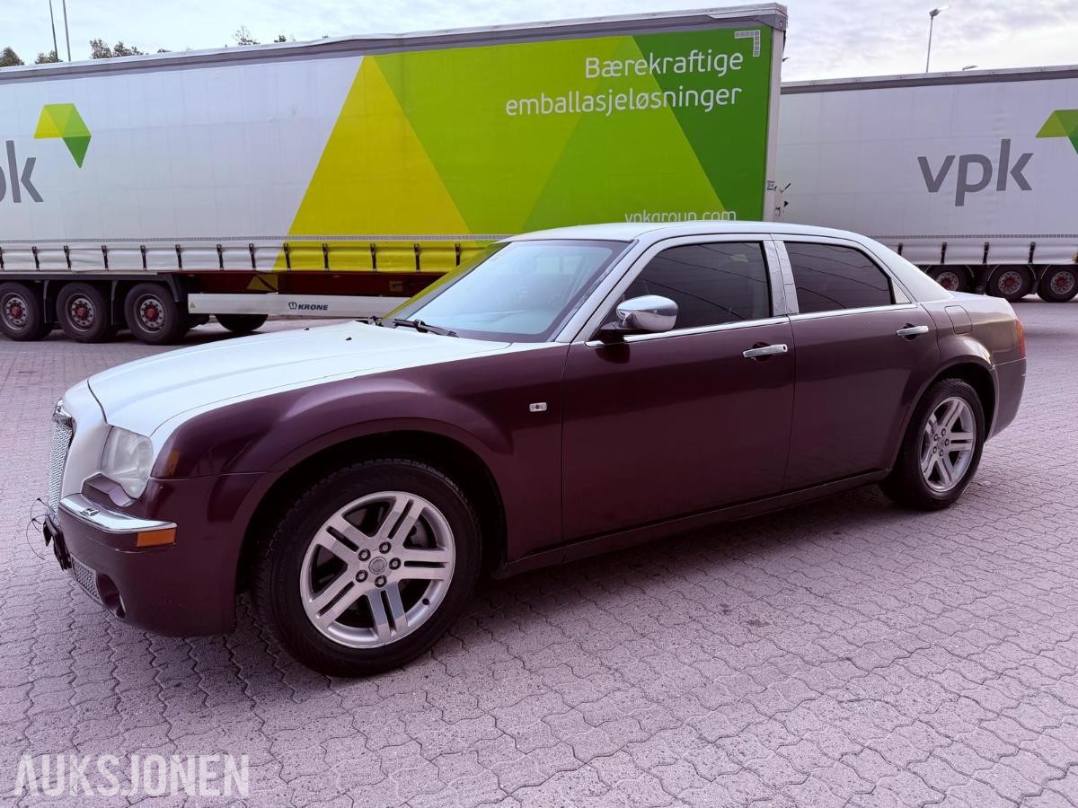 2005 CHRYSLER 300C 2.7 BENSIN AUTOMAT – SKINN / GOD PLASS