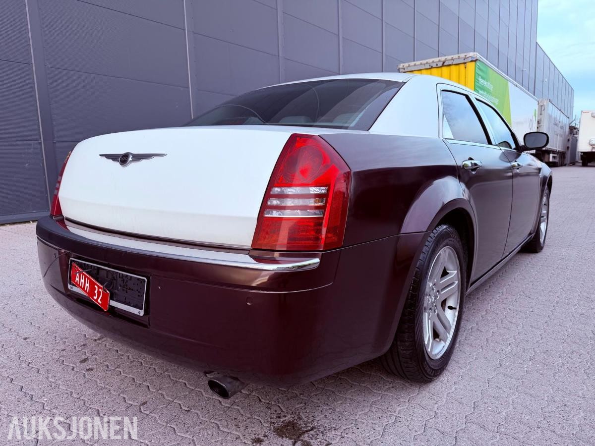 2005 CHRYSLER 300C 2.7 BENSIN AUTOMAT – SKINN / GOD PLASS