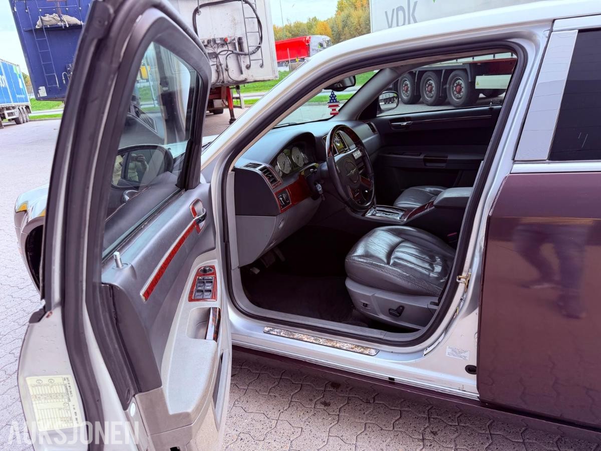 2005 CHRYSLER 300C 2.7 BENSIN AUTOMAT – SKINN / GOD PLASS