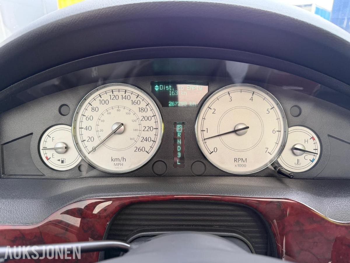 2005 CHRYSLER 300C 2.7 BENSIN AUTOMAT – SKINN / GOD PLASS