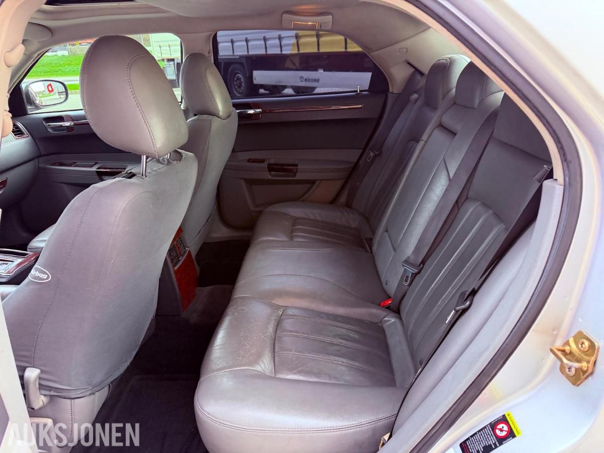2005 CHRYSLER 300C 2.7 BENSIN AUTOMAT – SKINN / GOD PLASS