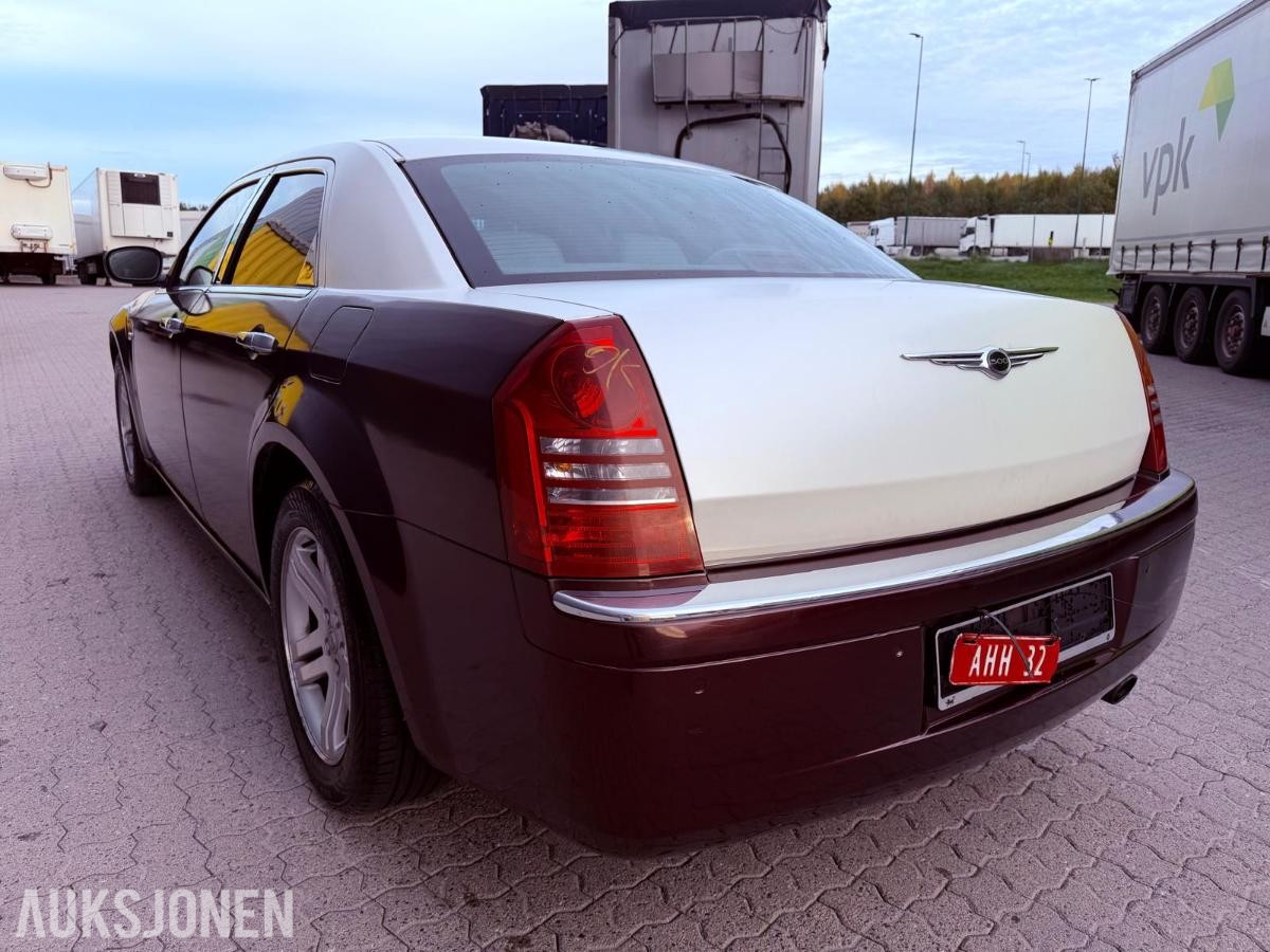 2005 CHRYSLER 300C 2.7 BENSIN AUTOMAT – SKINN / GOD PLASS